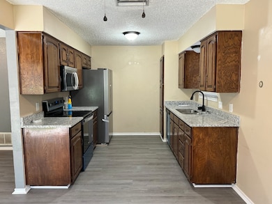 5610 Shady Hill Ln, Arlington, TX 76016 - photo 5