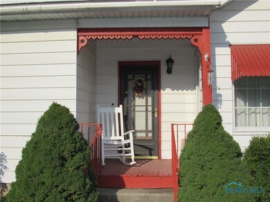 Side open porch