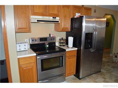 869 Lee Ave, North Tonawanda, NY 14120 - photo 7