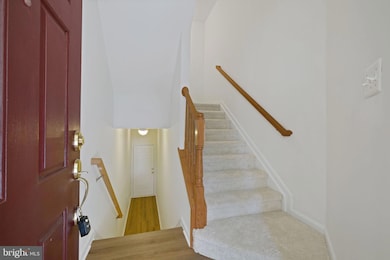 719b Main St unit 719-B, Gaithersburg, MD 20878 - photo 4