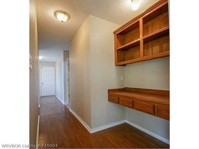 703 Wesley Ln, Muldrow, OK 74948 - photo 6