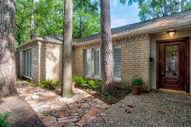 12370 Longworth Ln, Houston, TX 77024 - photo 3