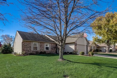 12982 Dellinger Dr, Fishers, IN 46038 - photo 2