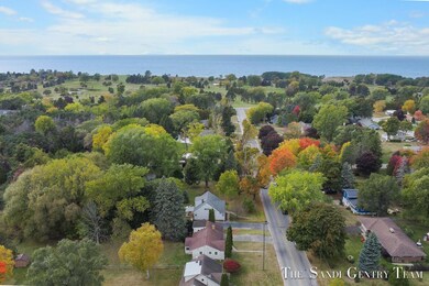 543 8th St, Manistee, MI 49660 - photo 2