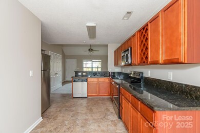 6138 Sid Crane Dr, Charlotte, NC 28216 - photo 6