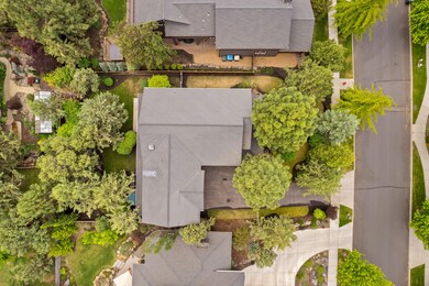 775 NW Yosemite Dr, Bend, OR 97701 - photo 5