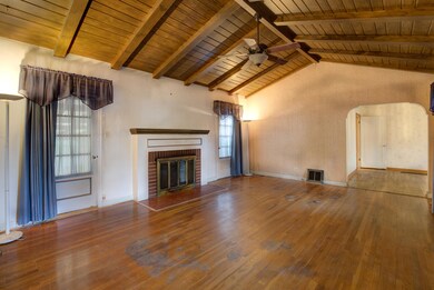 774 Lakeview Dr, Redding, CA 96001 - photo 3