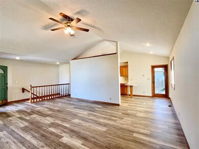 1315 Turkey Creek Dr, McPherson, KS 67460 - photo 3