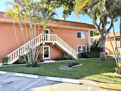 119 NE 19th Ct unit 205G, Wilton Manors, FL 33305 - photo 2