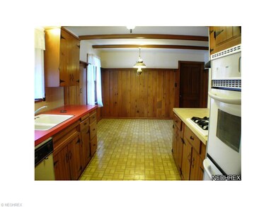 Enjoy casual meals in the extra-large eat-in kitch