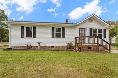401 Mimosa St, Oxford, NC 27565 - photo 2