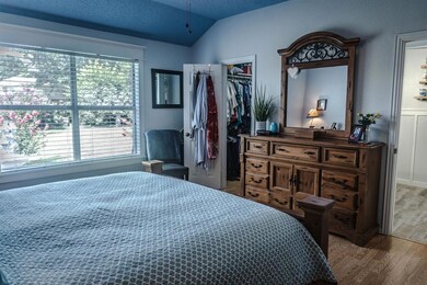 816 Wandering Ct, Granbury, TX 76049 - photo 6