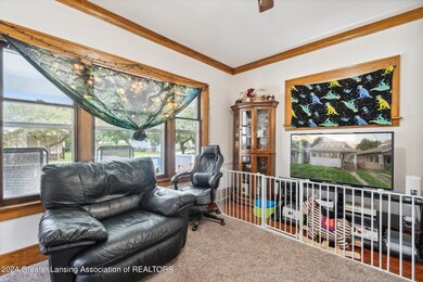 08-1005-Mahlon-St-Lansing-MI-48906-Windo
