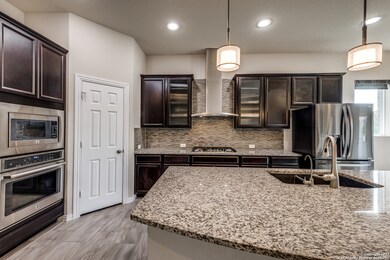 10306 Cima Vista, Helotes, TX 78023 - photo 5