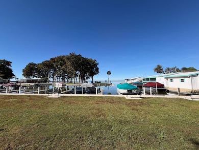 39 Dale Dr, Tavares, FL 32778 - photo 2