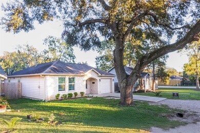 1743 7th St, Rosenberg, TX 77471 - photo 3