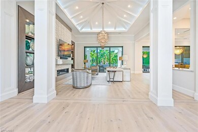 727 Buttonbush Ln, Naples, FL 34108 - photo 4