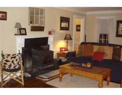 91 Friendly Rd, Cranston, RI 02910 - photo 5