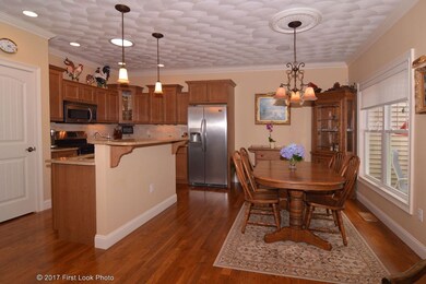 Kitchen/Dining