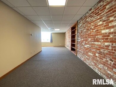 1225 E River Dr unit 330, Davenport, IA 52803 - photo 4