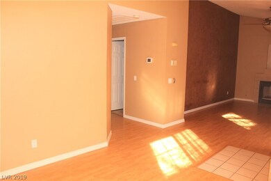 3209 Shallow Point Cir unit na, Las Vegas, NV 89117 - photo 7