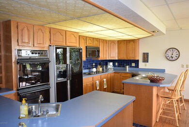 Kitchen (2)