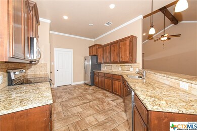 1018 Republic Cir, Copperas Cove, TX 76522 - photo 6