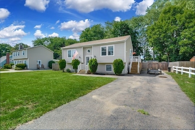 57 Shawna St, Fitchburg, MA 01420 - photo 5