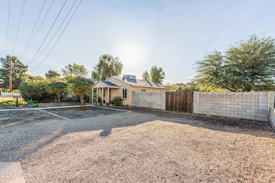 2211 W Medlock Dr, Phoenix, AZ 85015 - photo 3