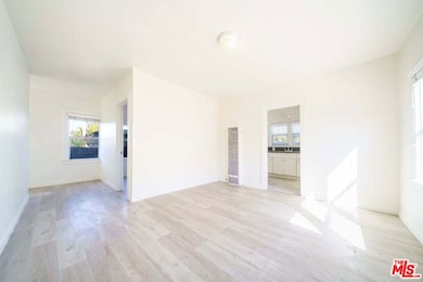 433 E 41st Place unit 433, Los Angeles, CA 90011 - photo 2