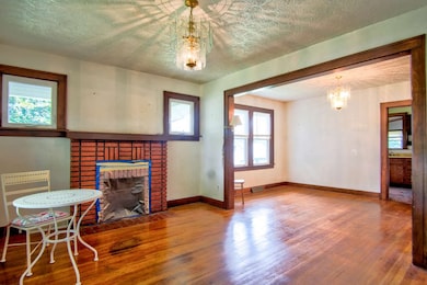 Semi open floor plan