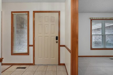 3737 N Stewart Ave-30