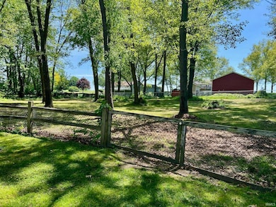 55420 Forest Cove Ct, New Carlisle, IN 46552 - photo 3