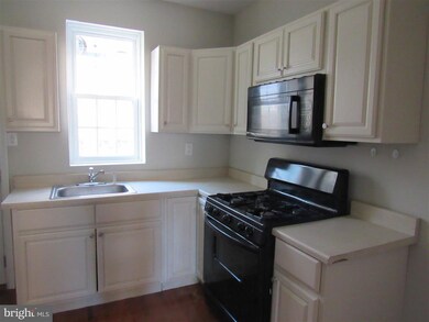 1426 S Ringgold St, Philadelphia, PA 19146 - photo 4