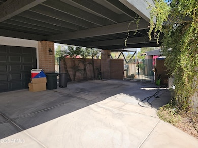 AMPLE PARKING