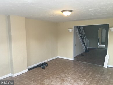 573 E Lafayette St, Norristown, PA 19401 - photo 3