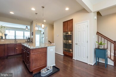 7533 Honey Locust Ln, Hanover, MD 21076 - photo 4