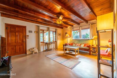 2208 N Fair Oaks-14