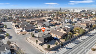 13251 Kestrel Ave, Horizon City, TX 79928 - photo 4