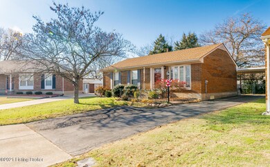 9003 Stockton Ct, Louisville, KY 40291 - photo 2