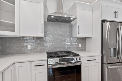 67 Essex St unit 1, Salem, MA 01970 - photo 5