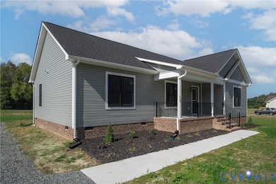 206 Oswald Ln, Dunnsville, VA 22454 - photo 2