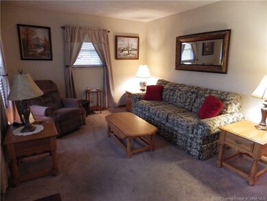 3421 Freiberger Rd, Floyds Knobs, IN 47119 - photo 4