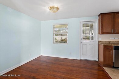 8233 Circle St S, Jacksonville, FL 32216 - photo 6