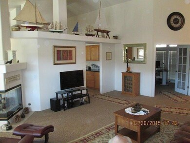 2792 Coach Dr, Grants Pass, OR 97527 - photo 3