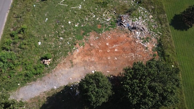 566 Old Stage Rd, Dandridge, TN 37725 - photo 4