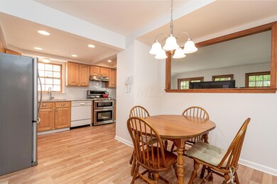 130 E Schreyer Place, Columbus, OH 43214 - photo 6