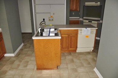 Kitchen (2)