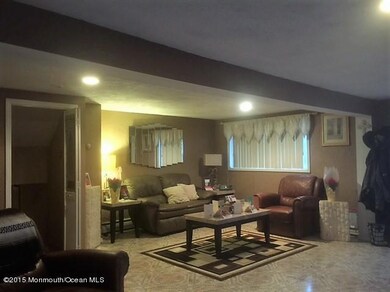 27 Neptune Place, Colonia, NJ 07067 - photo 2