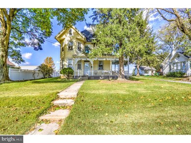 163 E Main St, Leola, PA 17540 - photo 2